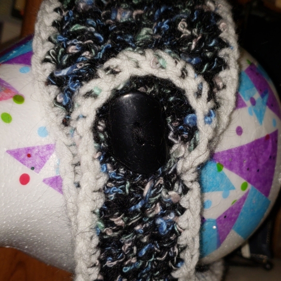 HeadBand HandMade with Flower and Button - Picture 4 of 7